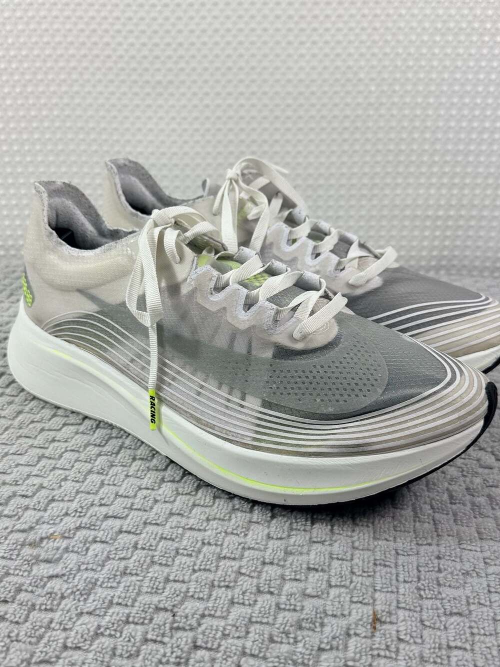 Nike Zoom Fly SP Size 9 White Volt Glow AJ9282-107